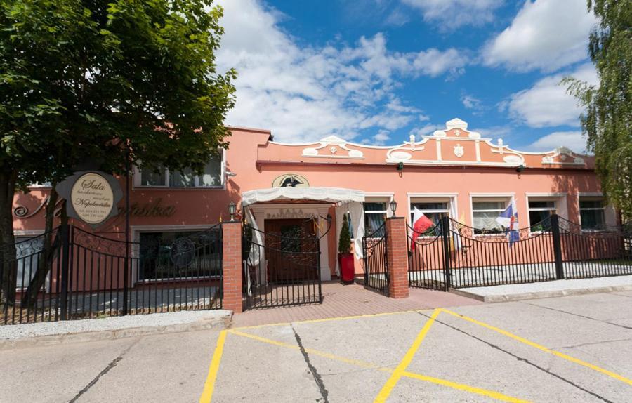 Napoleonski Legnica Exterior foto